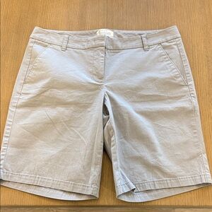 J.Crew Light Gray Women's Bermudas Size 6